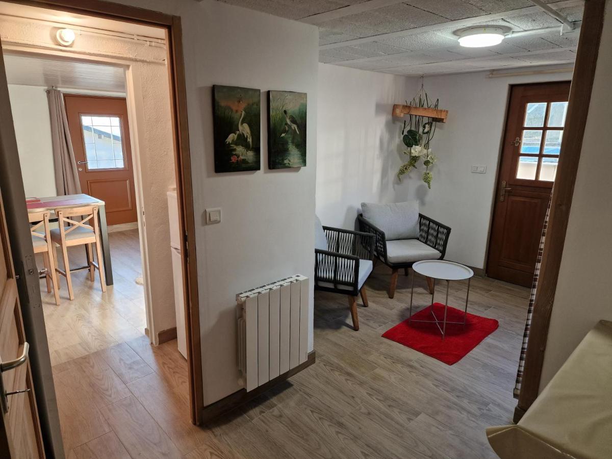 Studio Bellevue Appart Independant Renove 2024 Piscine Parking Proche Centre Annecy Poisy Bagian luar foto