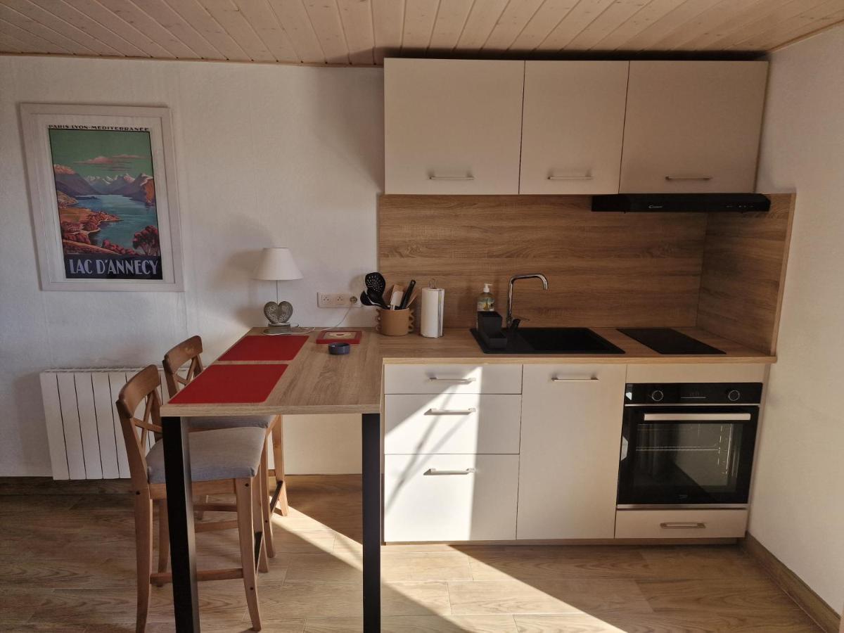 Studio Bellevue Appart Independant Renove 2024 Piscine Parking Proche Centre Annecy Poisy Bagian luar foto