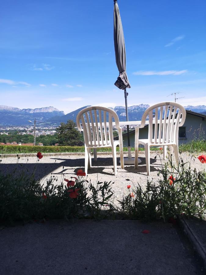 Studio Bellevue Appart Independant Renove 2024 Piscine Parking Proche Centre Annecy Poisy Bagian luar foto